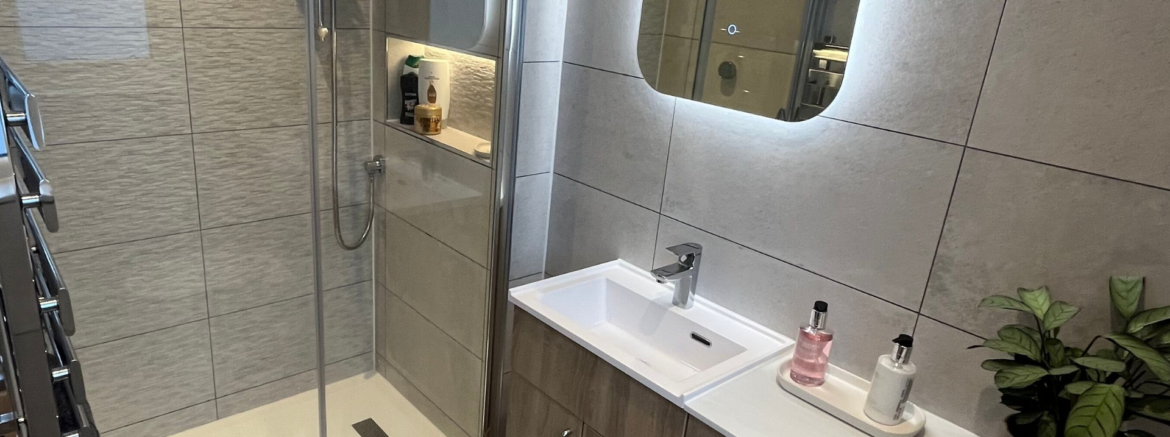 Bathromm fitter